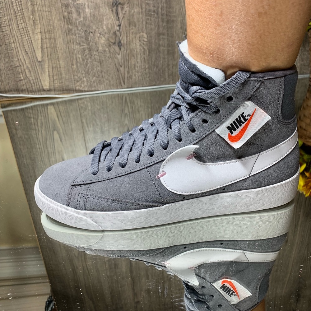 ❤️NWT NIKE W BLAZER MID REBEL shoes cool grey/whit - Picture 5 of 8
